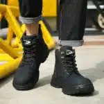 VThe Bulwark 515B work wear safety shoes protect against electrical hazards in industrial environments.